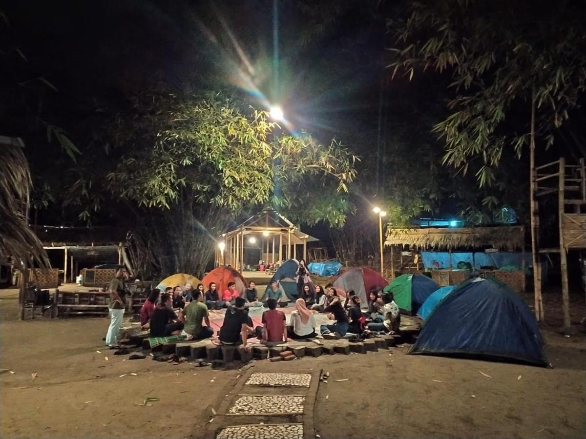 Kebon Pring Floating Resort & Market Bantul Eksteriør bilde