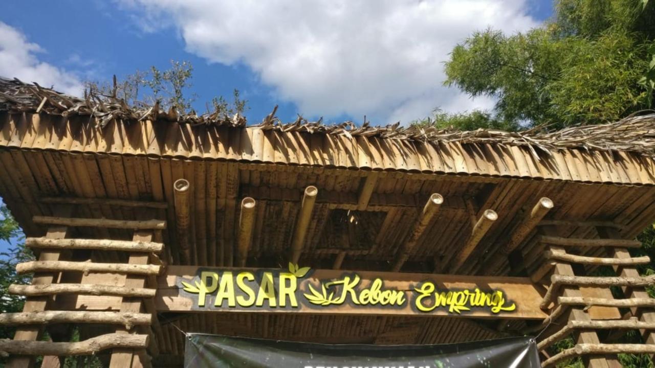 Kebon Pring Floating Resort & Market Bantul Eksteriør bilde